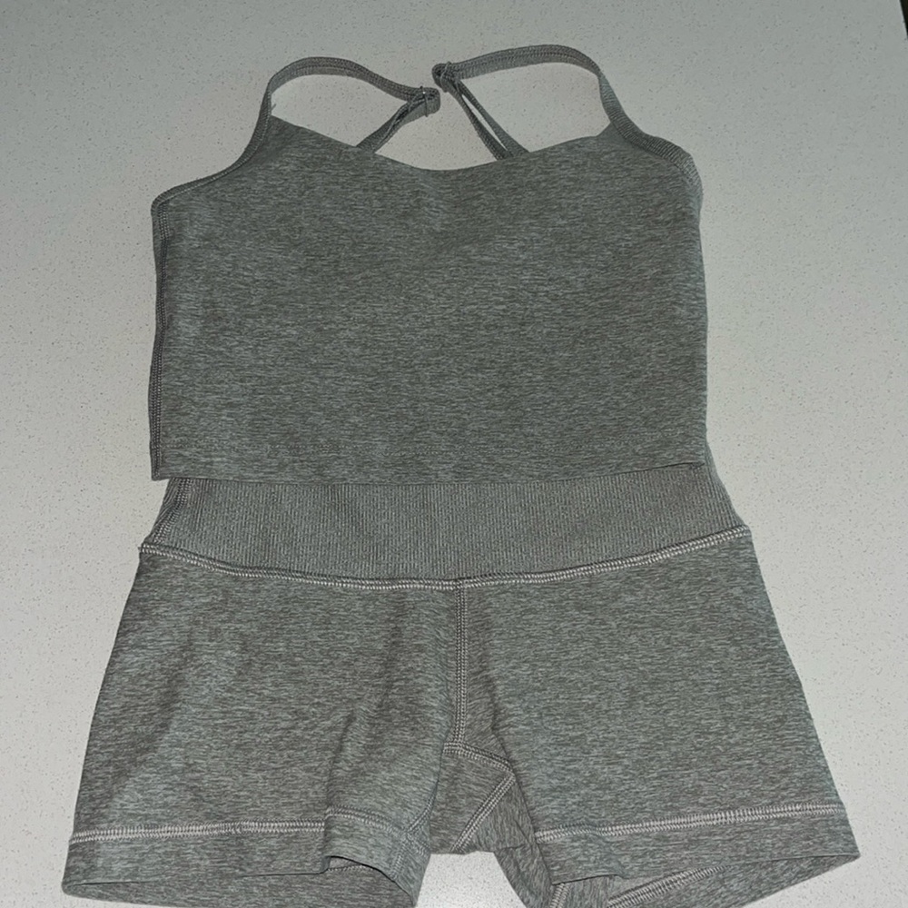 Aritzia workout set